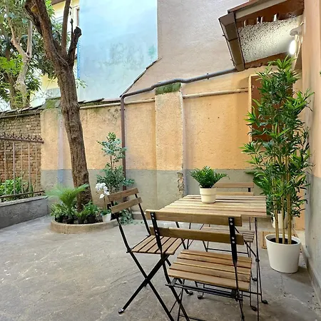 Rella Apartment
